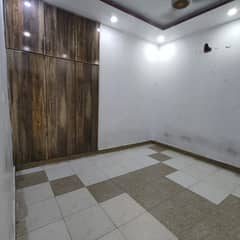 5 Marla Flat For Rent 0