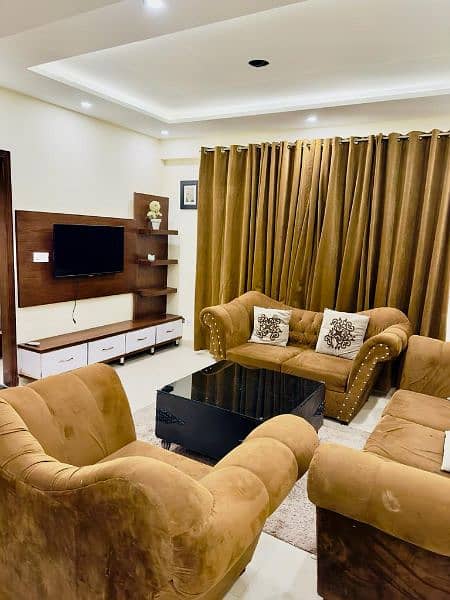 A Beautiful 2 BedRooms Luxury Apartment Rent On Daily Bahria Town Lhr 1