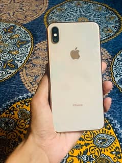 iphone xs all okay factory unlock