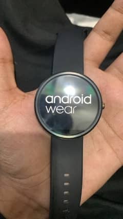 moto mobile connect watch with wireless charger