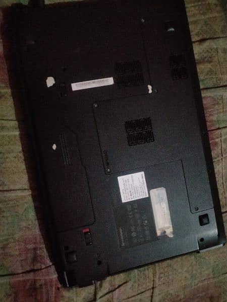 Lenovo laptop i3 2gn 3