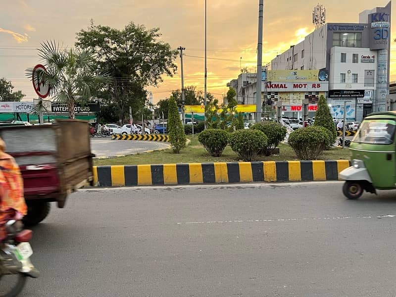 Car Showroom For Sale at Main Faisal Town Lahore . 3