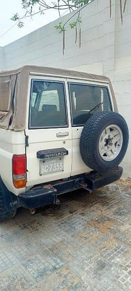 Toyota Land Cruiser 1989 5