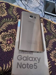 Sumsung galaxy Note 5 4GB Ram 32 GB storage