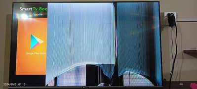 Dawlance 43 inch simple LED TV with broken panel