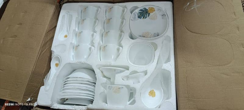 pastel colored dinner set 5