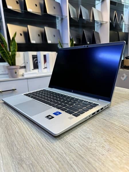 -Core i5 12th Generation -HP Elitebook 640 G9 (16/512gb NVME) 10 Cores 3