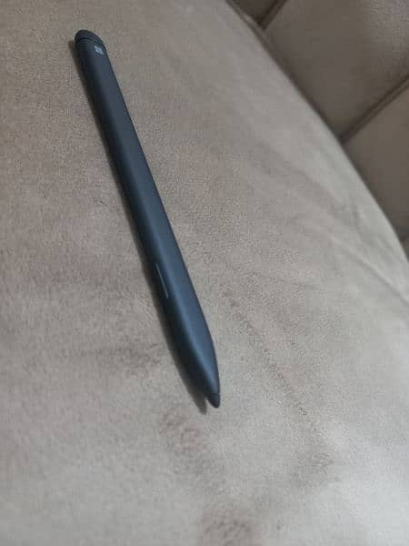 Microsoft Surface Slim Pen For Pro 8 & 9 4