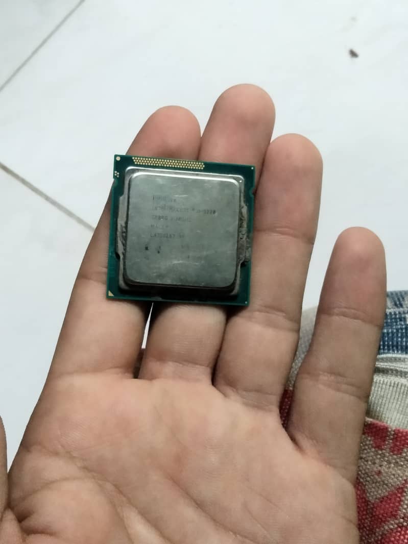 Core i3 3rd gen pro and gr card for sale gta v and pubg will run on it 3