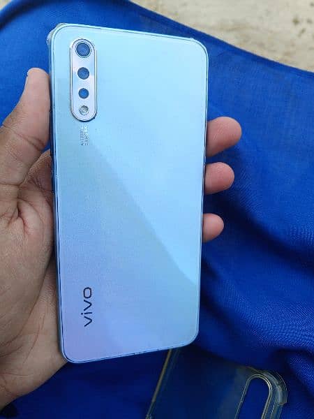 vivo s1. . full box 4+1/128 gb Exchange possible 0