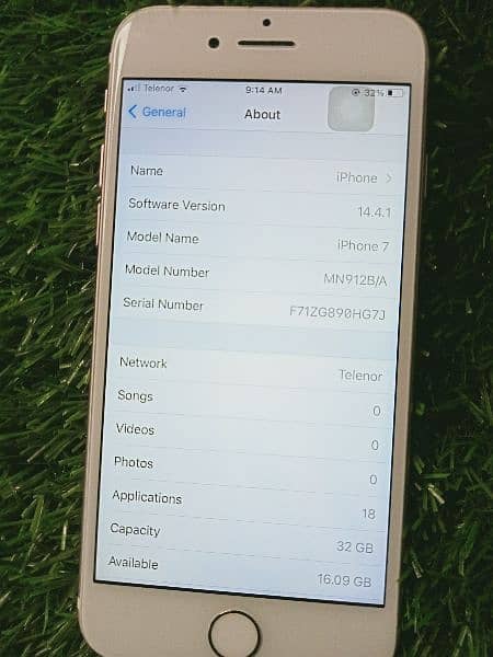 iPhone 7 32gb non PTA SIM working 3