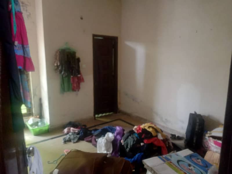 2 marla 2nd floor flat for Rent judical colony phase 2 d block near 2