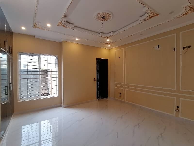 Brand New 10 Marla House Available In Marghzar Officers Colony For sale 17