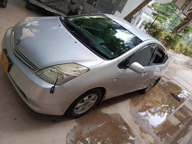 Toyota Prius 2011 3