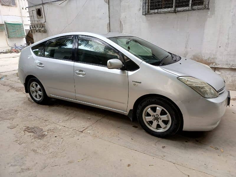 Toyota Prius 2011 6