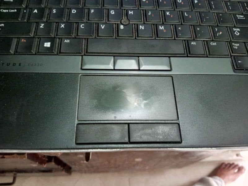 Dell Latitude E6330 4