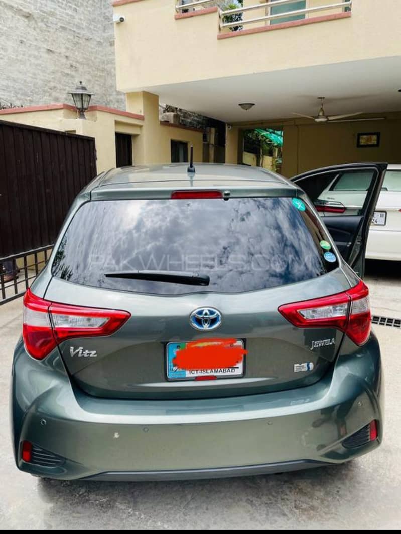 Toyota Vitz 2019 1.5 hybrid 6