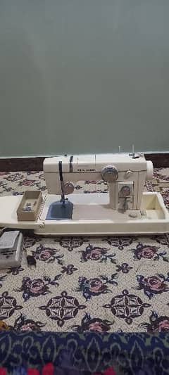 New Home Janome Model No 802 Japanese Sewing Machine