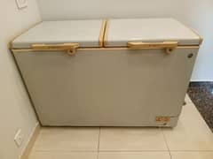 PEL FREEZER AVAILABLE IN GOOD CONDITION