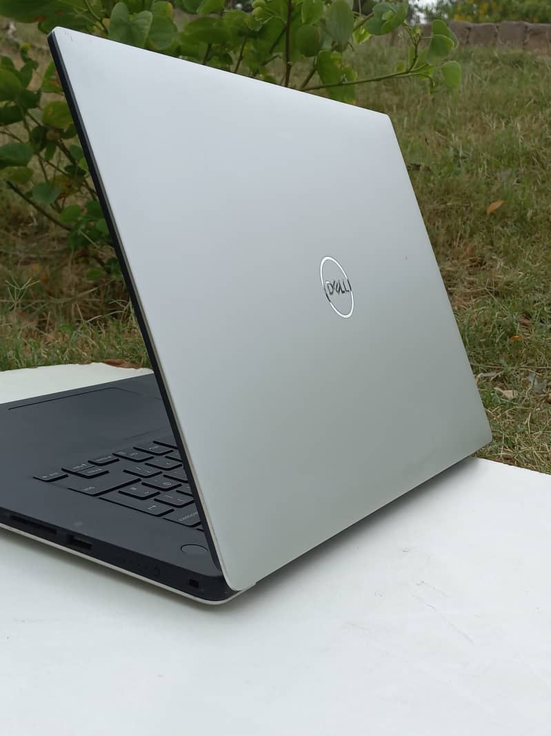 dell xps 15 9570 core i7 8th gen 4gb nvidia 1050 gtx 6