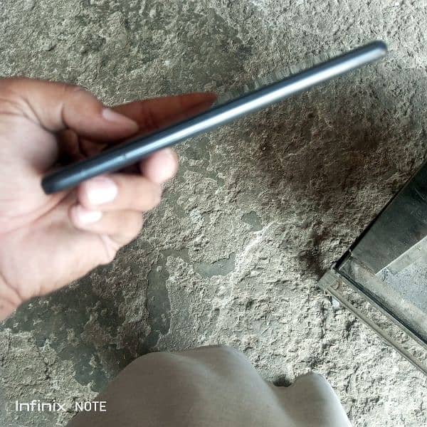 infinix hot 11s 4