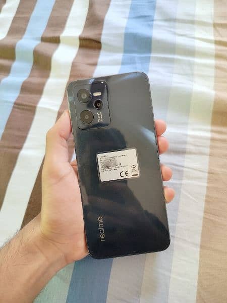 Realme C35 0