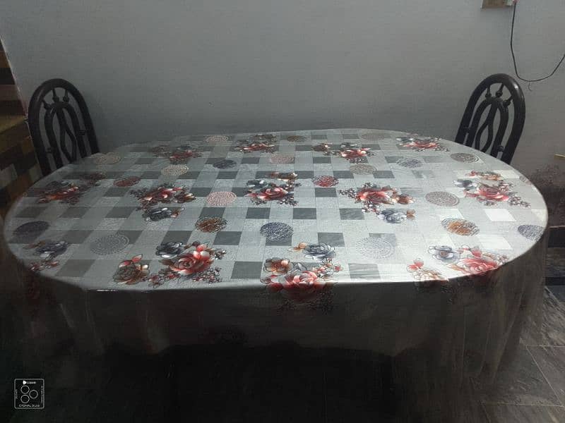 Dining table 4