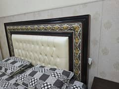 Bed Set with 2 side tables and dressing table