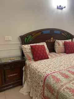 Bed set /King size bed/ side and dressing tables for sale