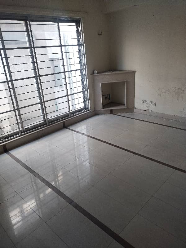 10 Marla House Available For Rent For Family And Office In Faisal Town 10