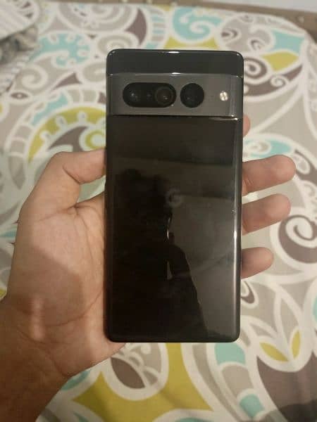 Google Pixel 7pro ( Green Panel Urgent sale) 1