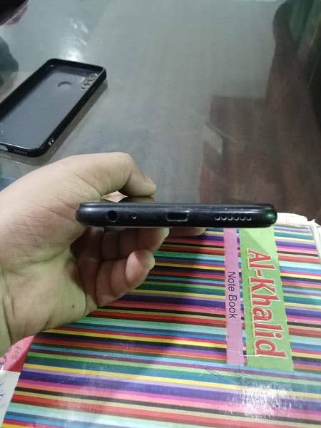 vivo y 11 3/32 mobile ok koi falt nhi complete bux 3