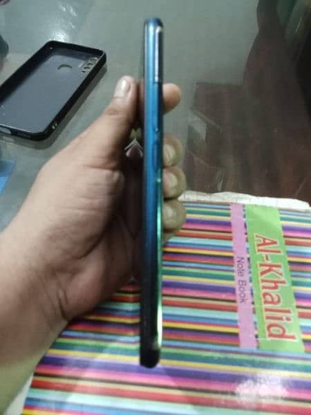 vivo y 11 3/32 mobile ok koi falt nhi complete bux 4