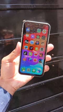 Iphone 11 For Sale. . . . 10/10 condition. . . all okay. . . . Pubg HDR+extreme