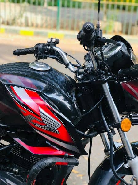 HONDA CB 150 F 2019 11