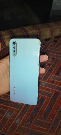 Vivo S1