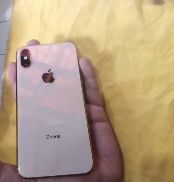 iphone xs 64 gb (PTA) 4