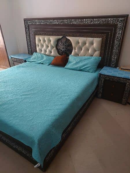 Beautiful Wooden Bed Set for sale in Islamabad 4