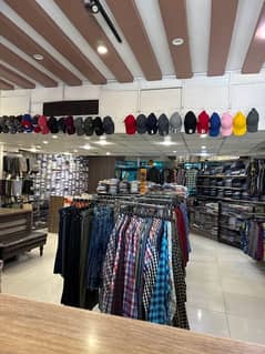 Experienced salesman required for Garments store