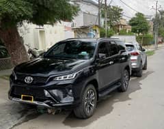 Toyota Fortuner Legender Model 2022/Fortuner Model 2022