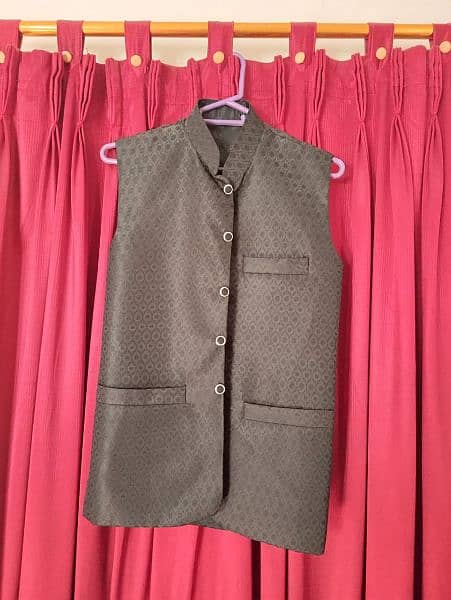 Waistcoats Medium Size Good Condition 5