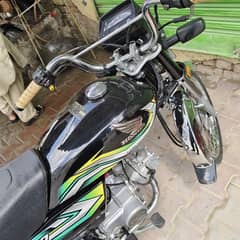 Honda 70 2023 Model Black Colour No Fazul Offers plz 127k final ha bs