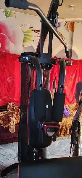 Treadmill mechine /Multi gym machine in lush condition 7