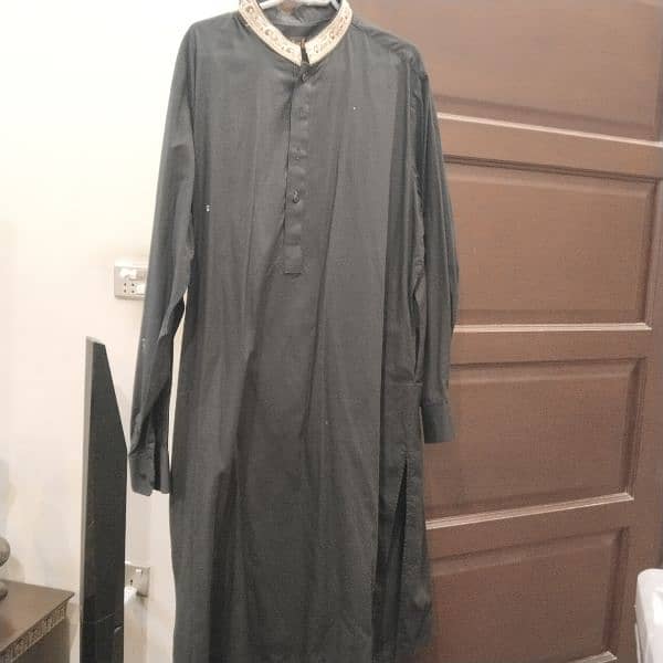 branded shalwar kameez medium to large sizes. 5