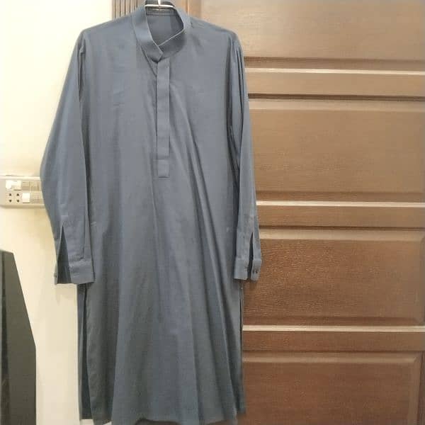 branded shalwar kameez medium to large sizes. 10