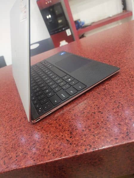 Dell XPS i7 11th Gen 3