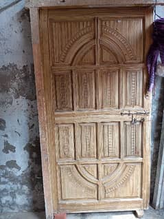 wood door in good condition