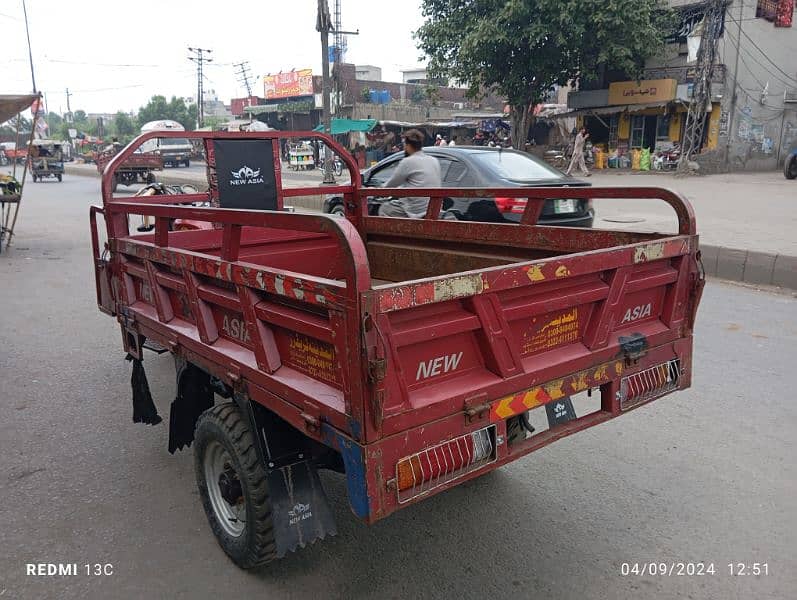 new Asia lodar rickshaw is very very good condition 3