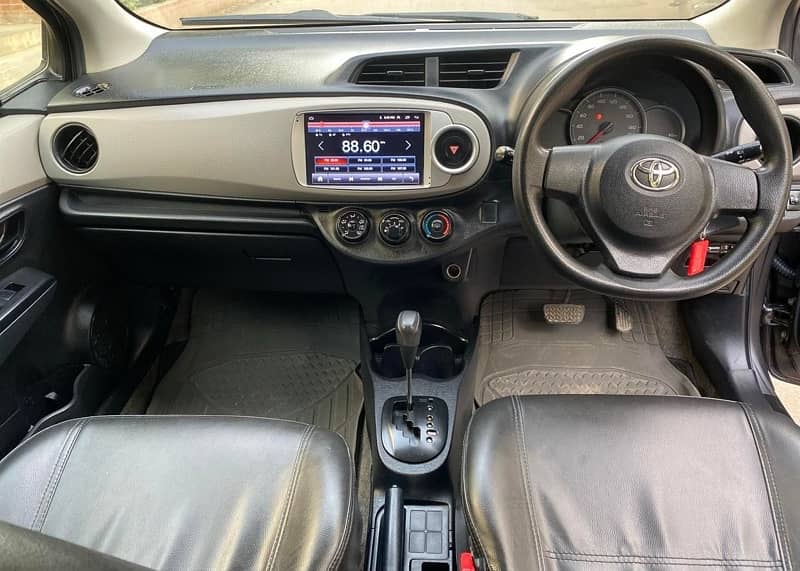 Toyota Vitz 2012 / 2016 10