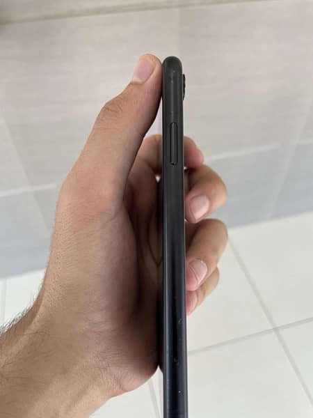 iphone xr 64 gb 1